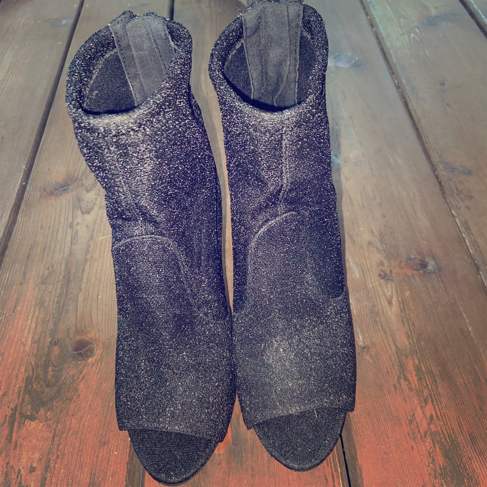 Sparkly peep toe GUESS heeled boots